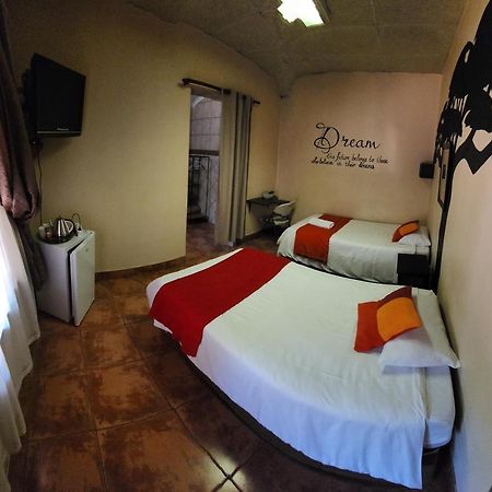 Casa Feliz Hotel Mokopane Eksteriør billede