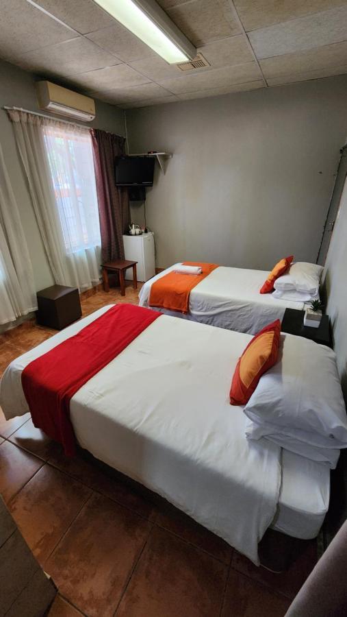Casa Feliz Hotel Mokopane Eksteriør billede