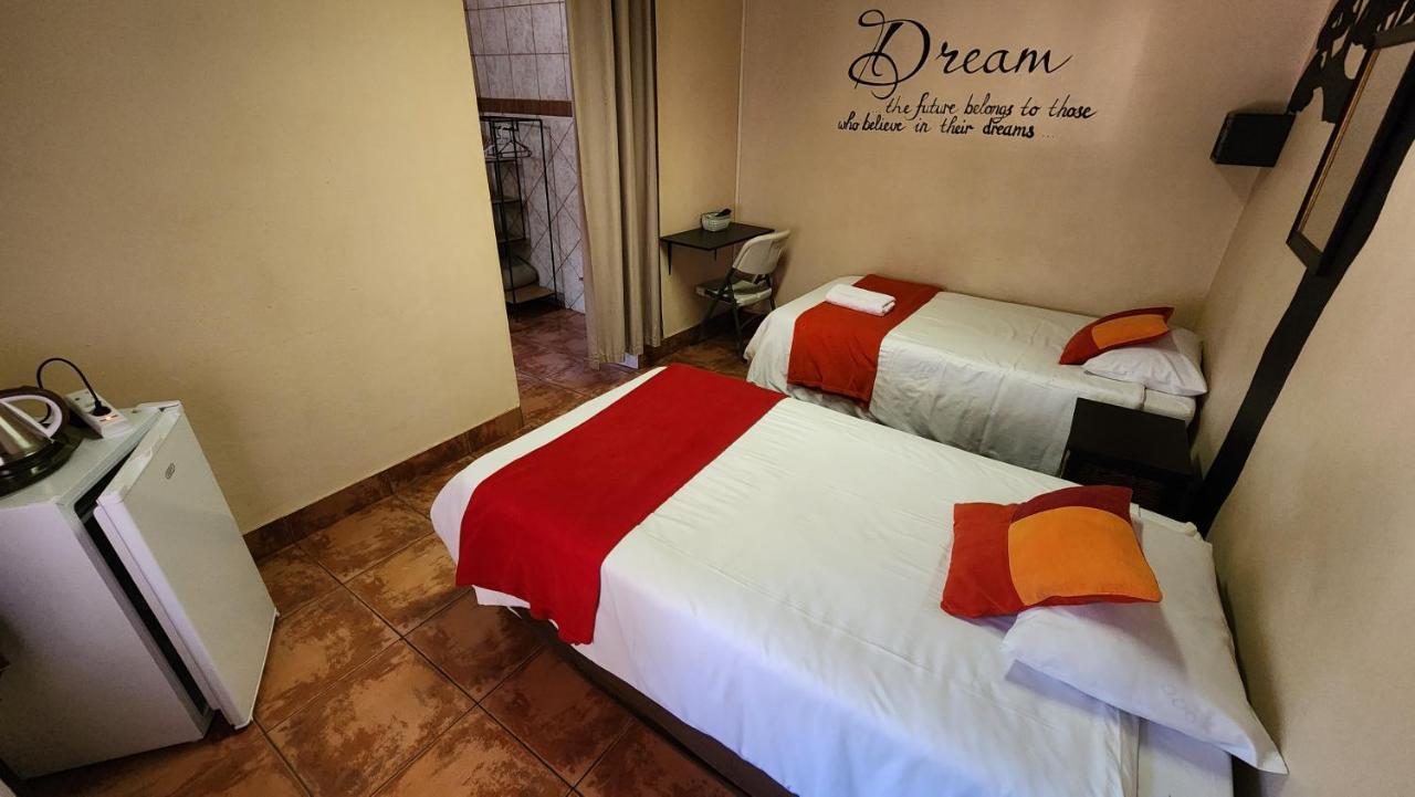 Casa Feliz Hotel Mokopane Eksteriør billede